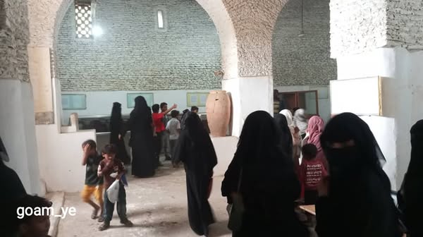 طلاب المركز الصيفي بمدرسة الثورة يزورون متحف قلعة زبيد التاريخية - صورة إضافية 3